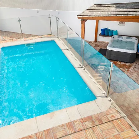 Casablanca By Algarve Vacation Портиман